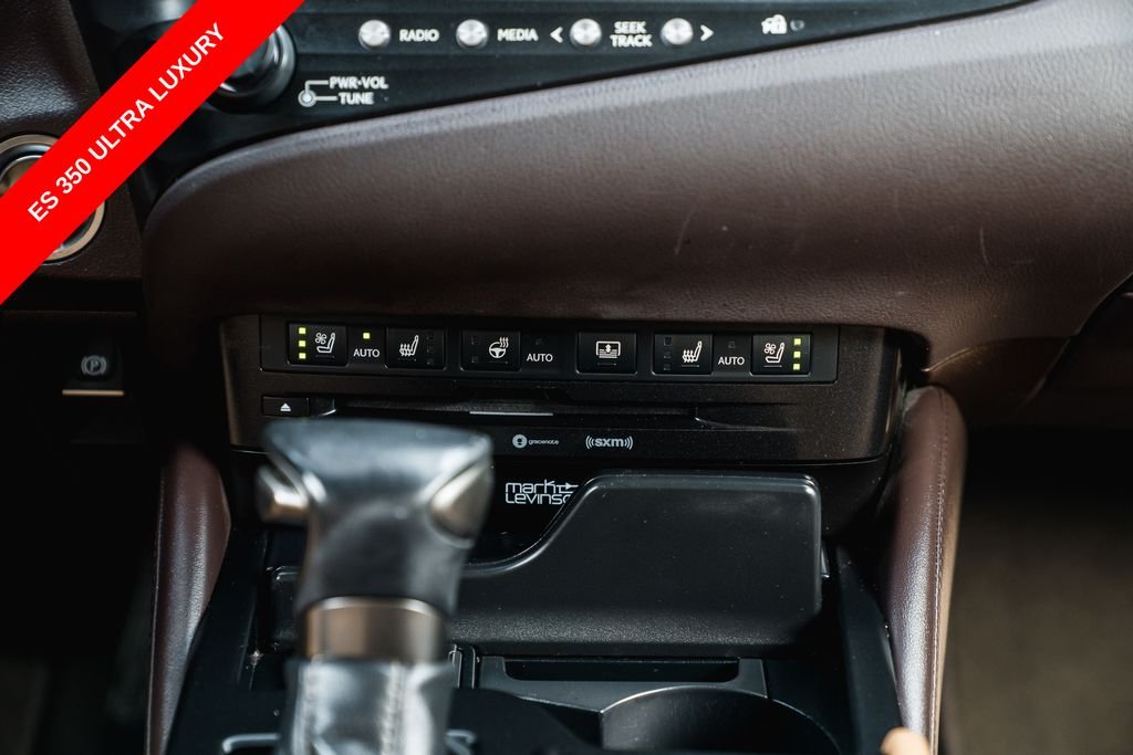 Used 2019 White Pearl Lexus 350 Ultra Luxury image 23
