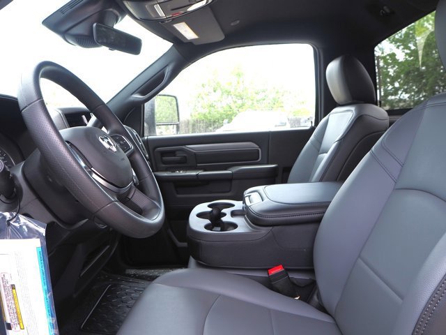 New 2025 Bright White Clearcoat RAM Tradesman image 13