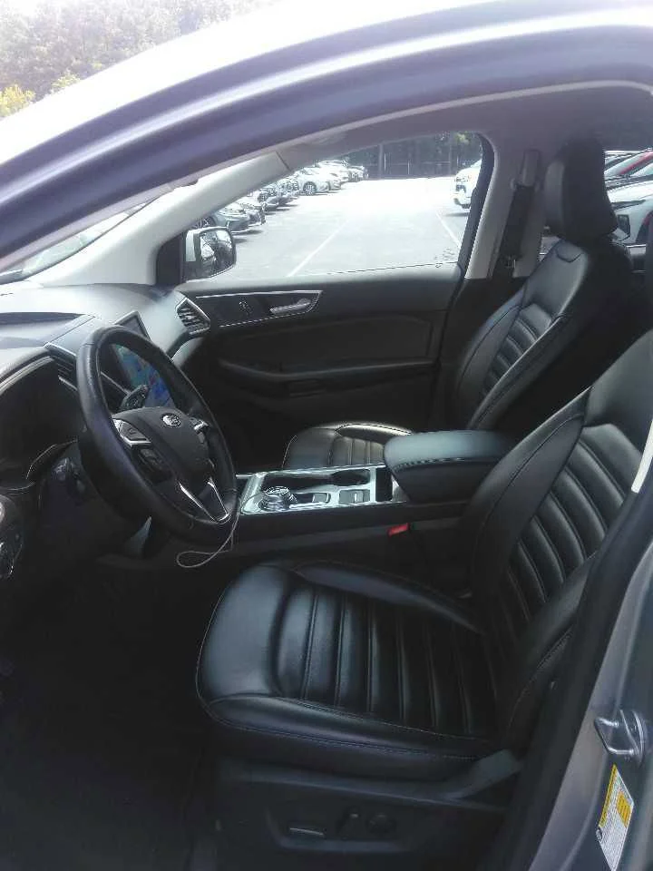 Used 2024 Silver Ford SEL image 2