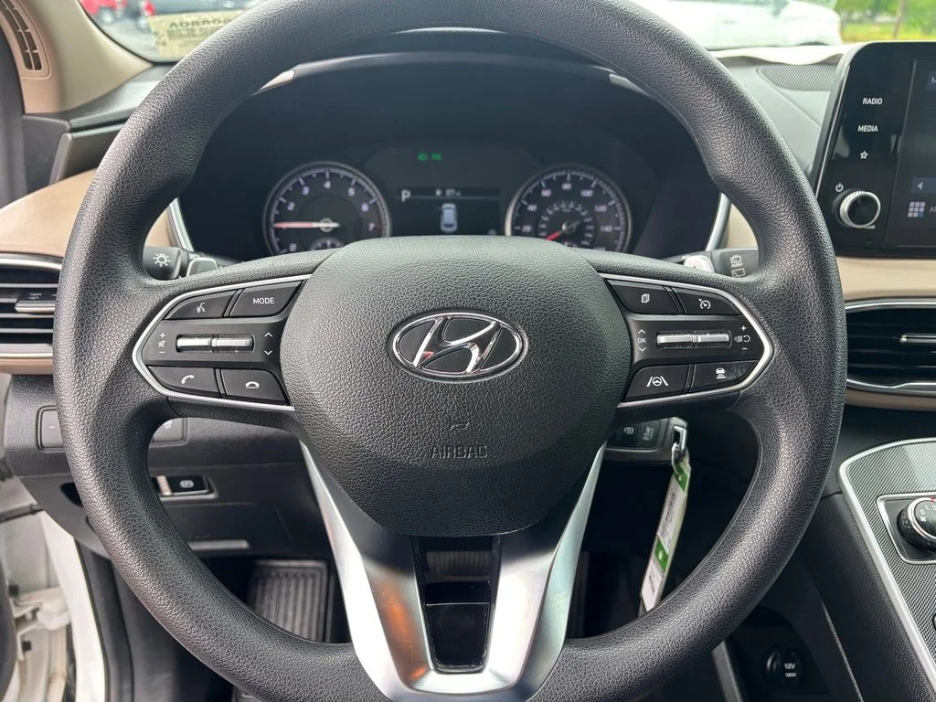 Used 2022 Gray Hyundai SE image 14