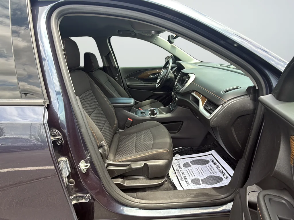 Used 2019 Blue GMC SLE image 9