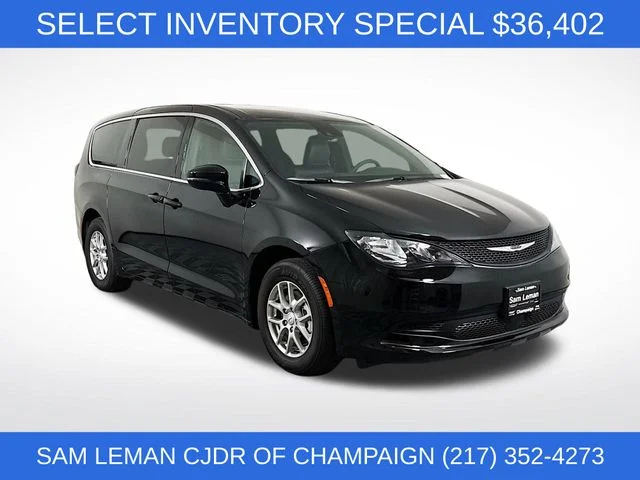 2026 Chrysler Voyager LX's photo