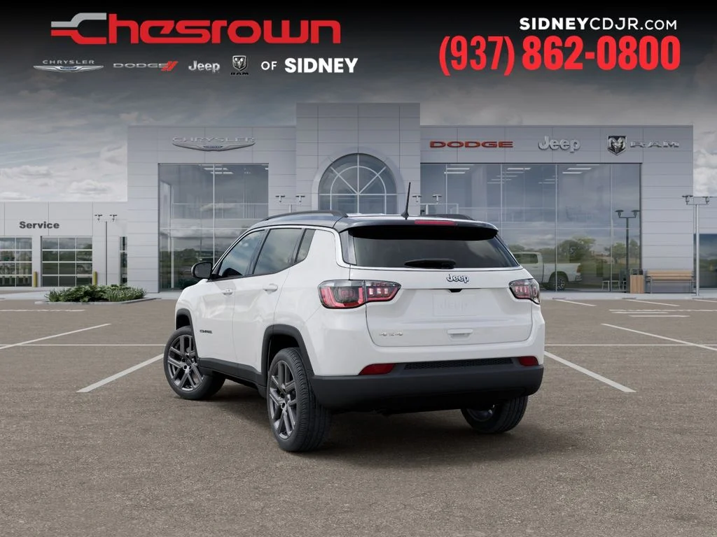 New 2026 Bright White Clear-Coat Exterior Paint Jeep Limited image 3