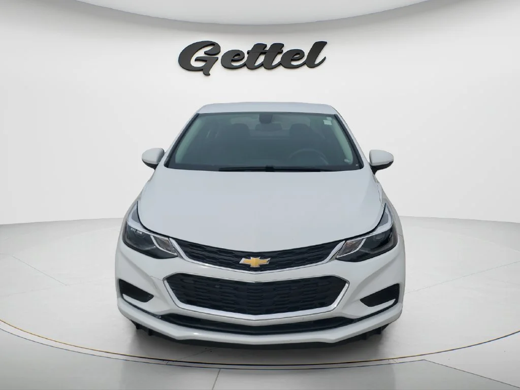 Used 2017 SUMMIT WHITE Chevrolet LT image 2