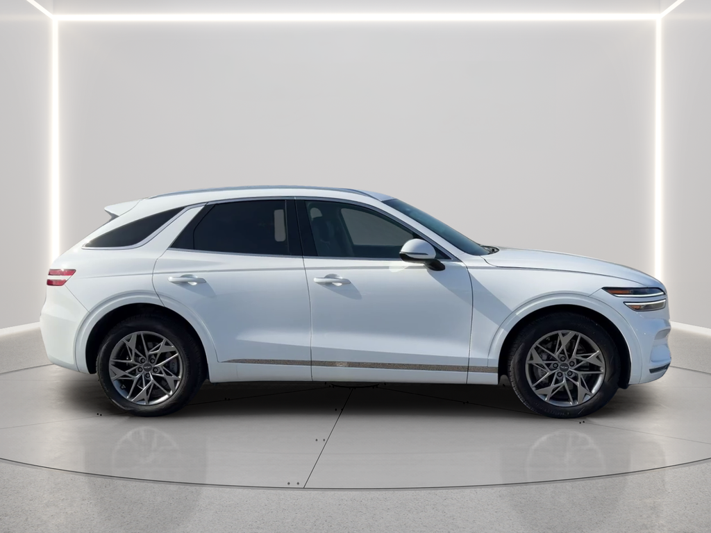 Used 2025 White Genesis 2.5T image 4