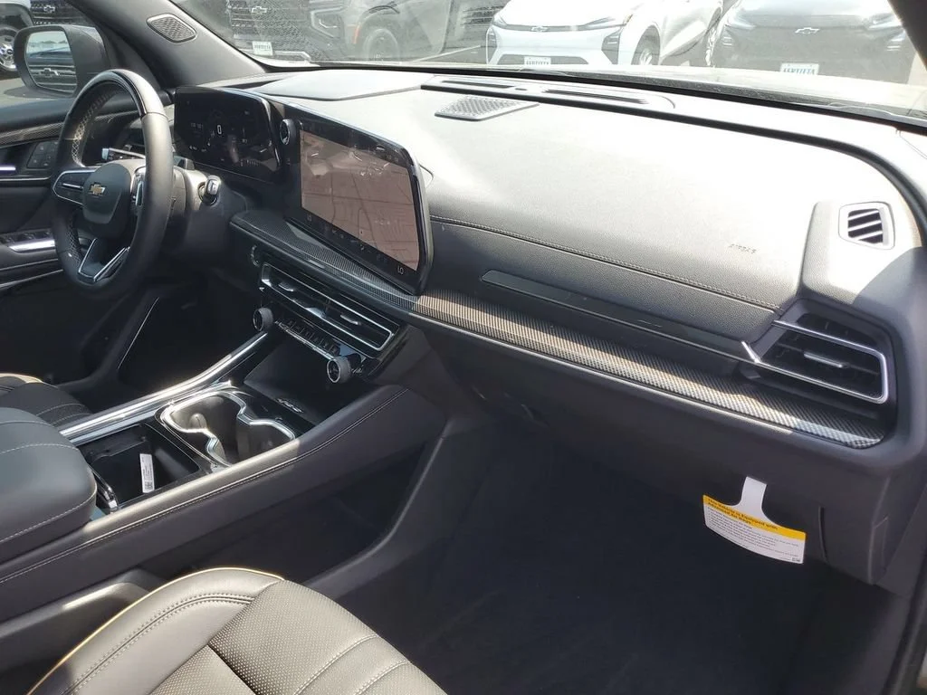 New 2026 Mosaic Black Metallic Chevrolet High Country image 35
