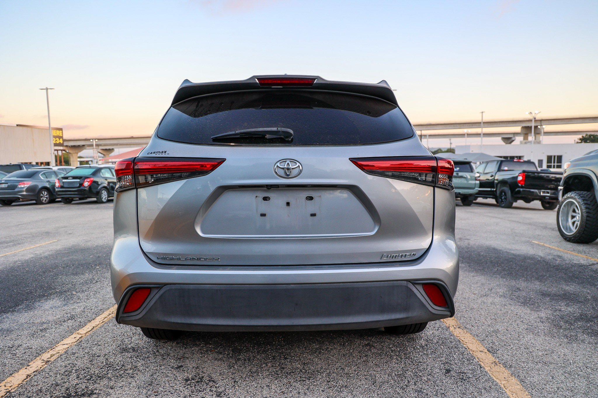 Used 2021 Silver Toyota L image 8