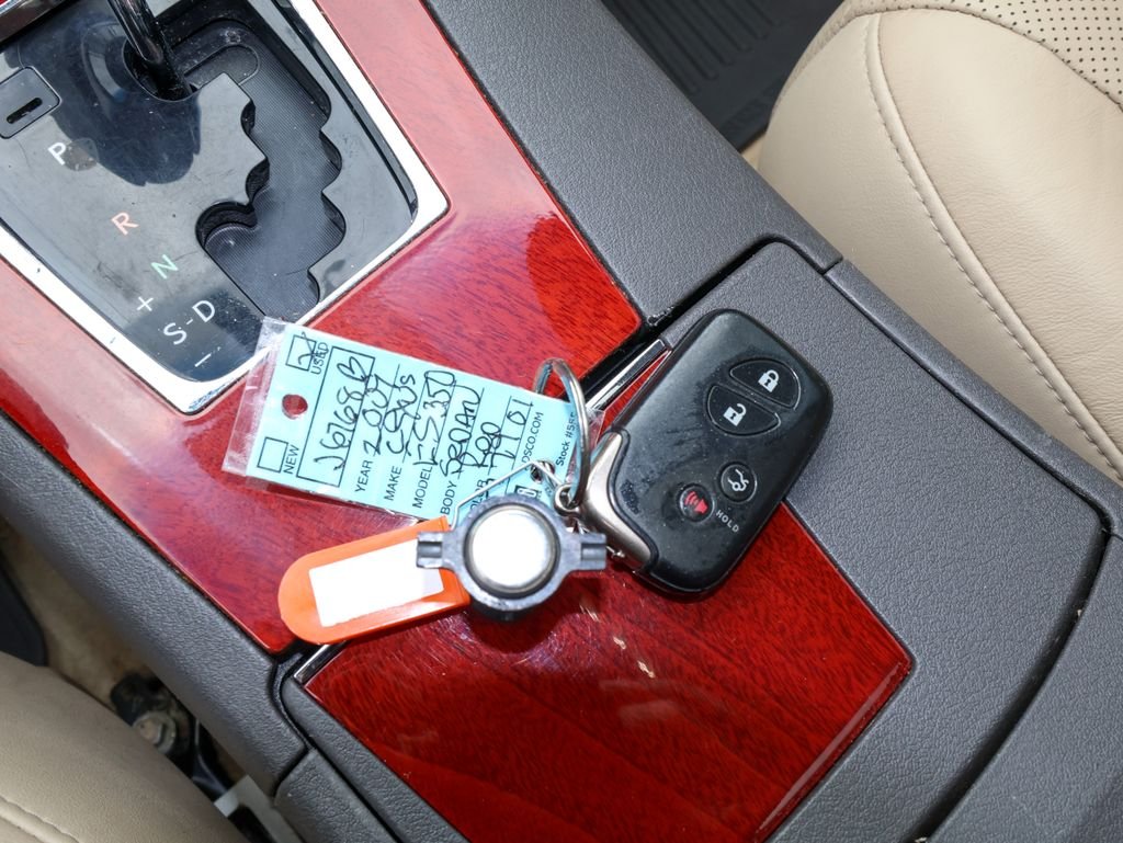 Used 2009 Red Lexus 350 image 27