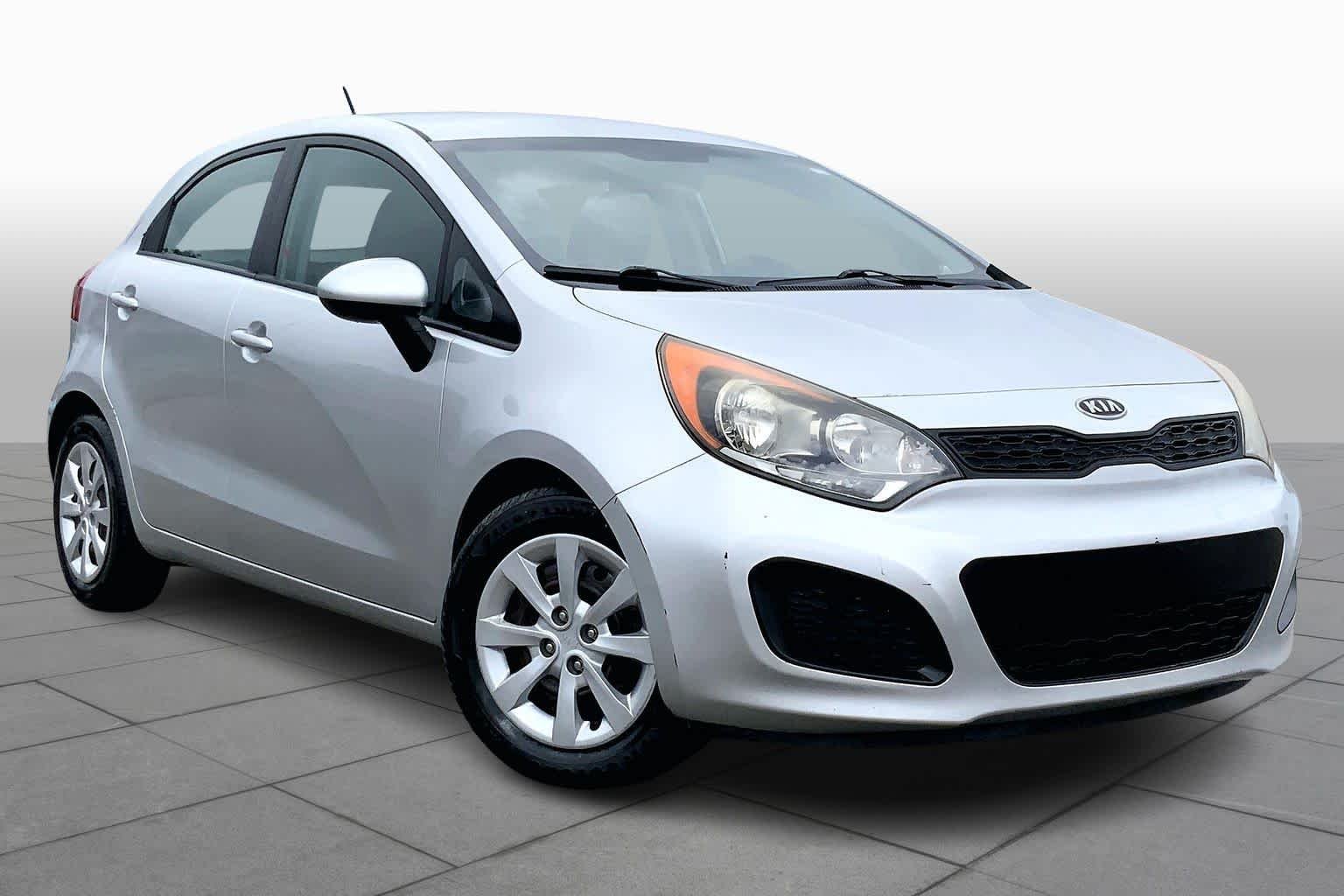 Used 2012 Bright Silver Kia LX image 3
