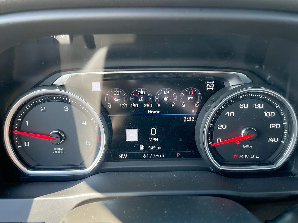 Used 2022 Black Chevrolet High Country image 11
