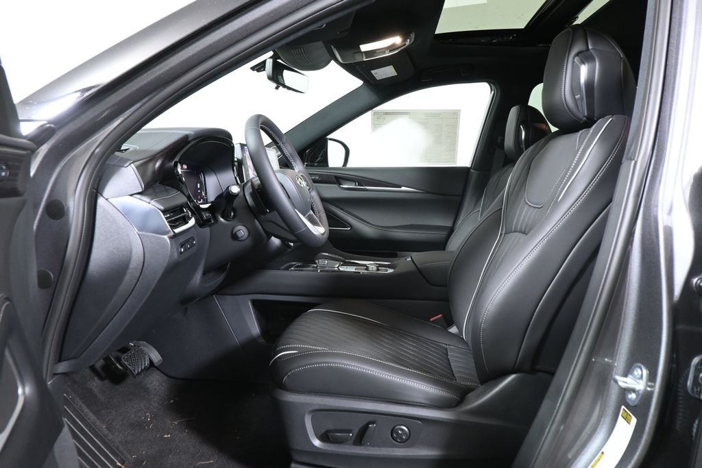 New 2027 2T GRPT SHDW INFINITI Autograph AWD image 3
