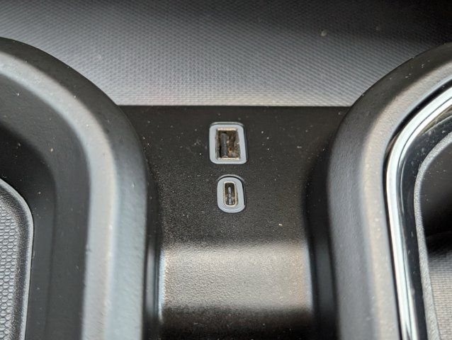 Used 2024 Silver GMC AT4 image 18