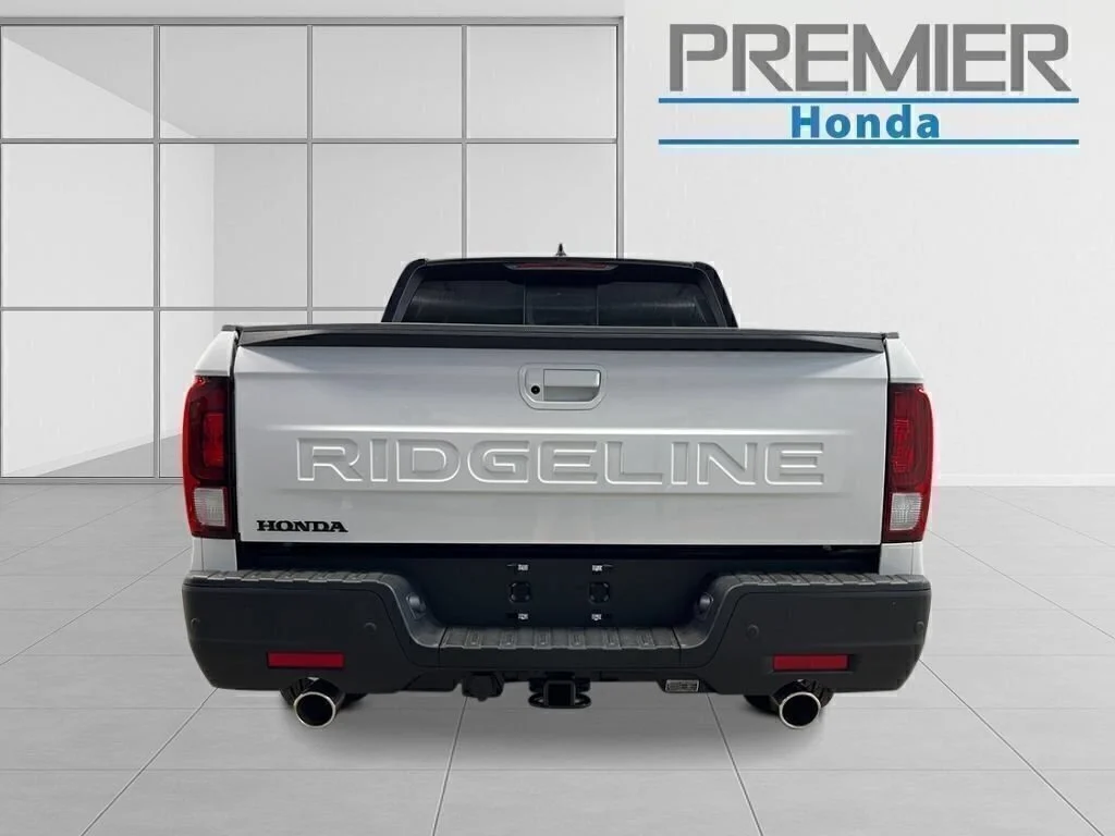 New 2026 Platinum White Pearl Honda Black Edition Two-Tone image 4