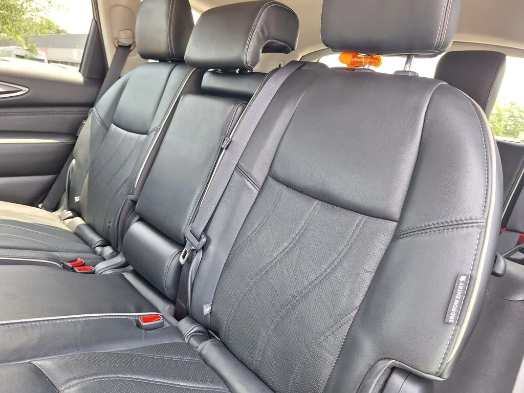 Used 2020 Blue INFINITI LUXE image 25