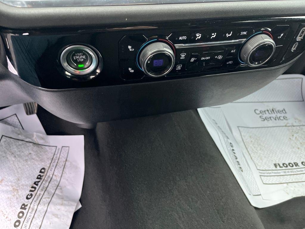 2024 Chevrolet Silverado 1500 LT - Photo 16