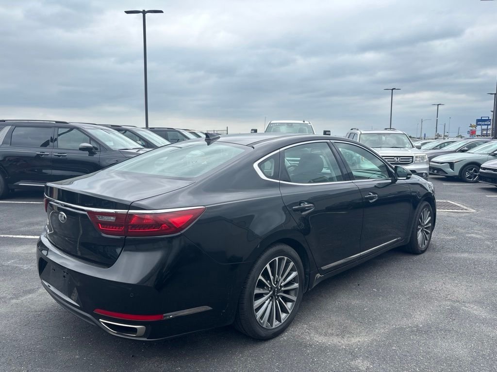 Used 2017 Black Kia Premium image 2