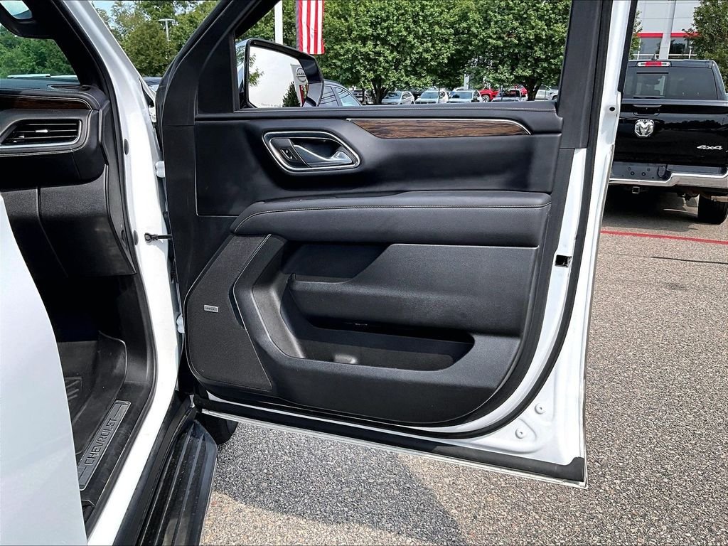 Used 2023 White Chevrolet Premier image 12