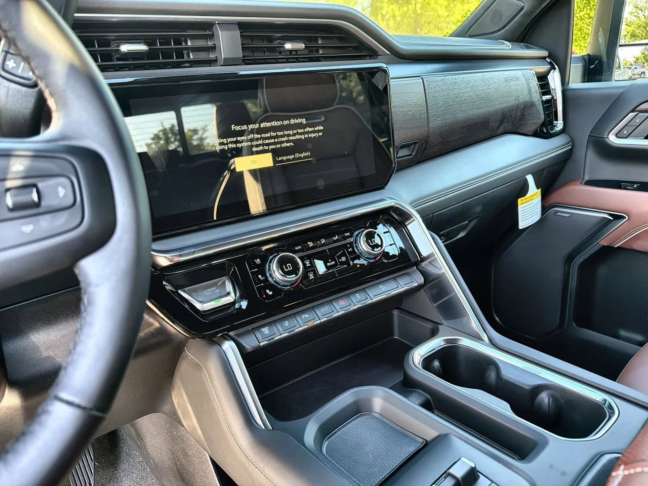 New 2026 Glacier White Tricoat GMC Denali Ultimate image 11