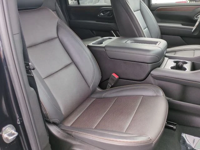 Used 2024 Blue Chevrolet High Country image 25