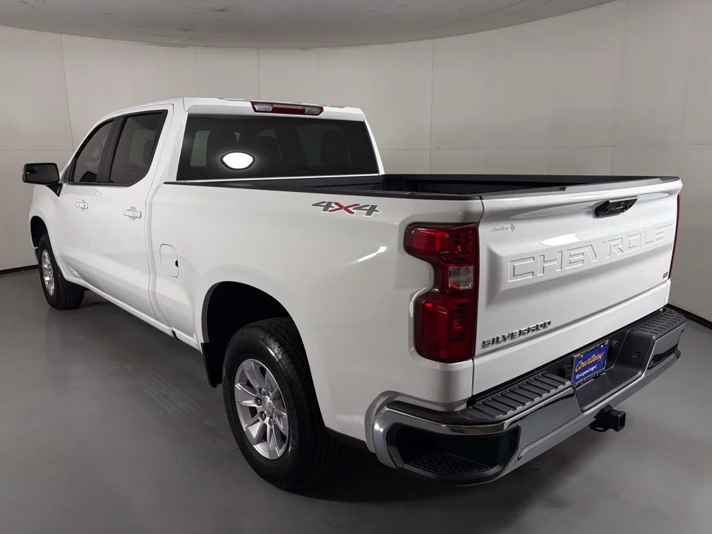 Used 2026 White Chevrolet LT image 6