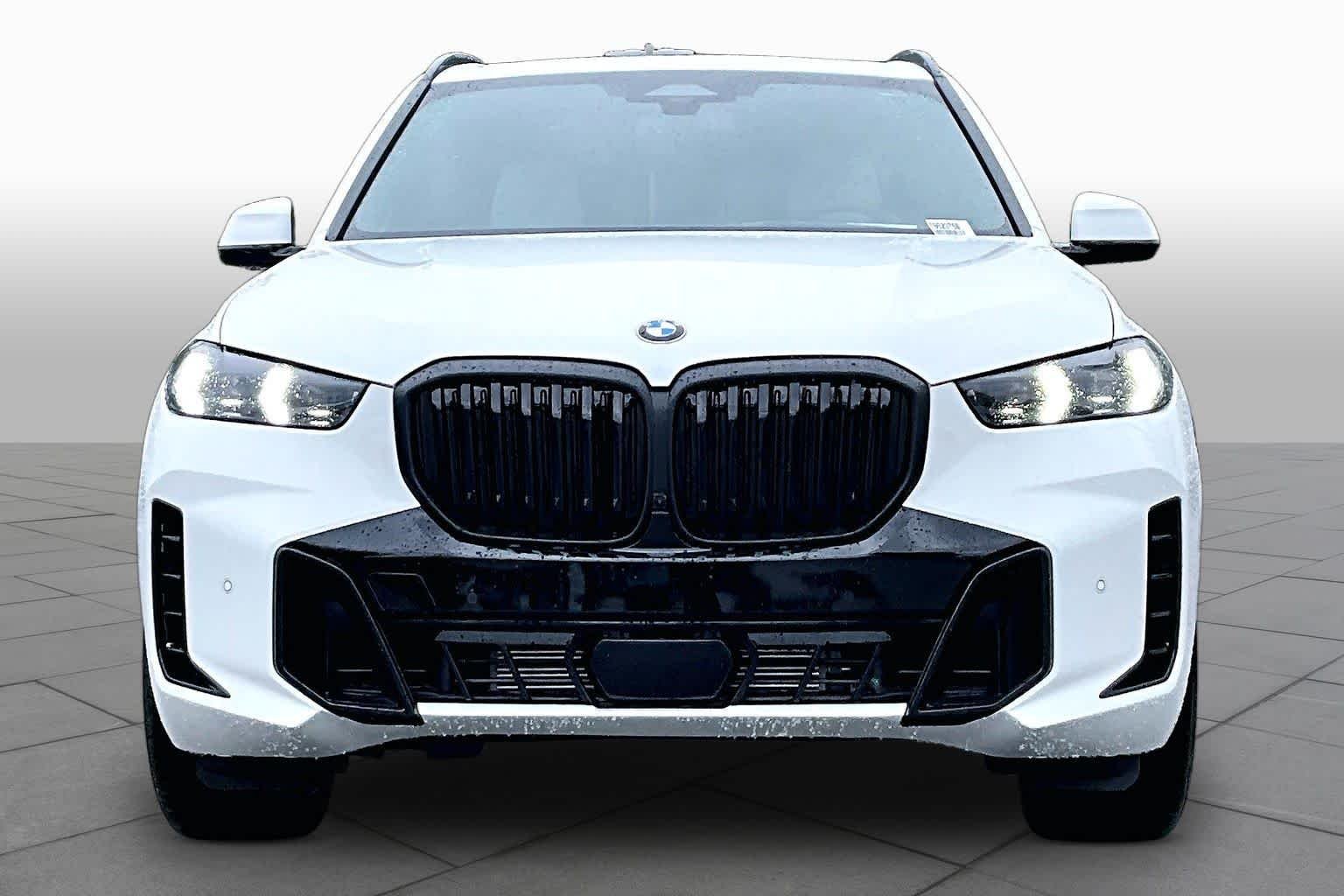 New 2026 Alpine White BMW xDrive40i image 3