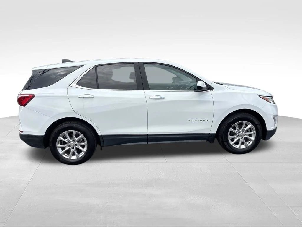 Used 2021 White Chevrolet LT image 8