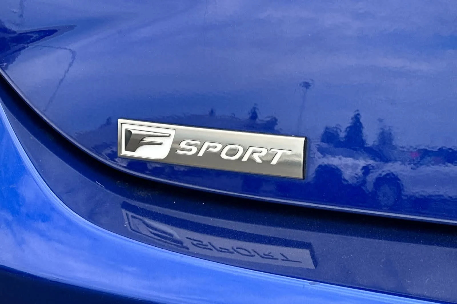 Used 2019 Ultrasonic Blue Mica 2.0 Lexus F SPORT image 7