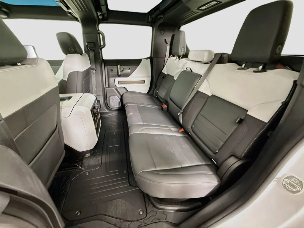 Used 2023 INTERSTELLAR WHITE GMC 3X image 25