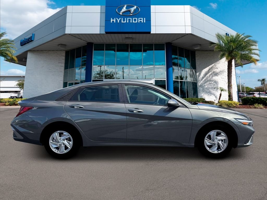 New 2026 Gray Hyundai SE image 29