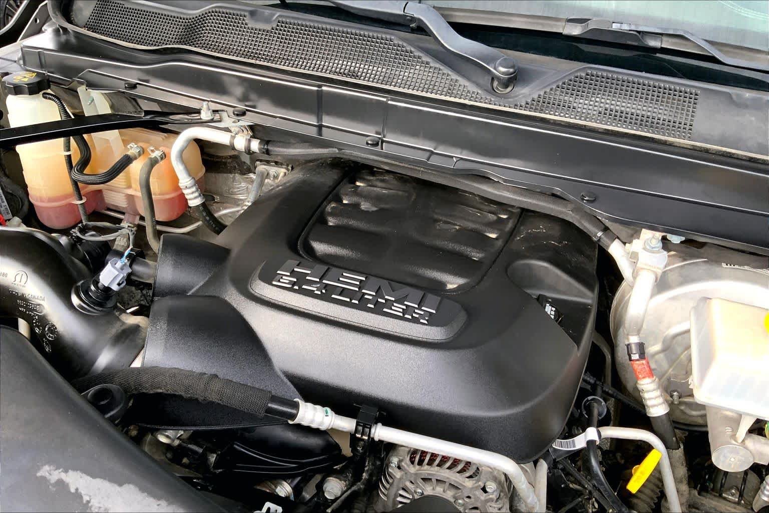 Used 2022 Billet Silver Metallic Clearcoat Ram Power Wagon image 29