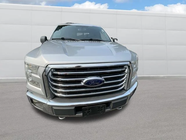 Used 2015 Silver Ford XLT image 9