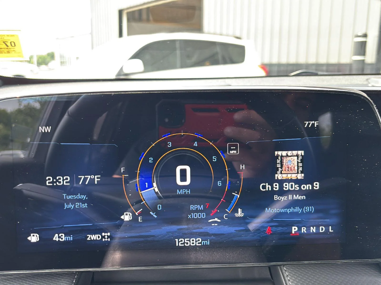 Used 2025 Sterling Gray Metallic Chevrolet LT image 28