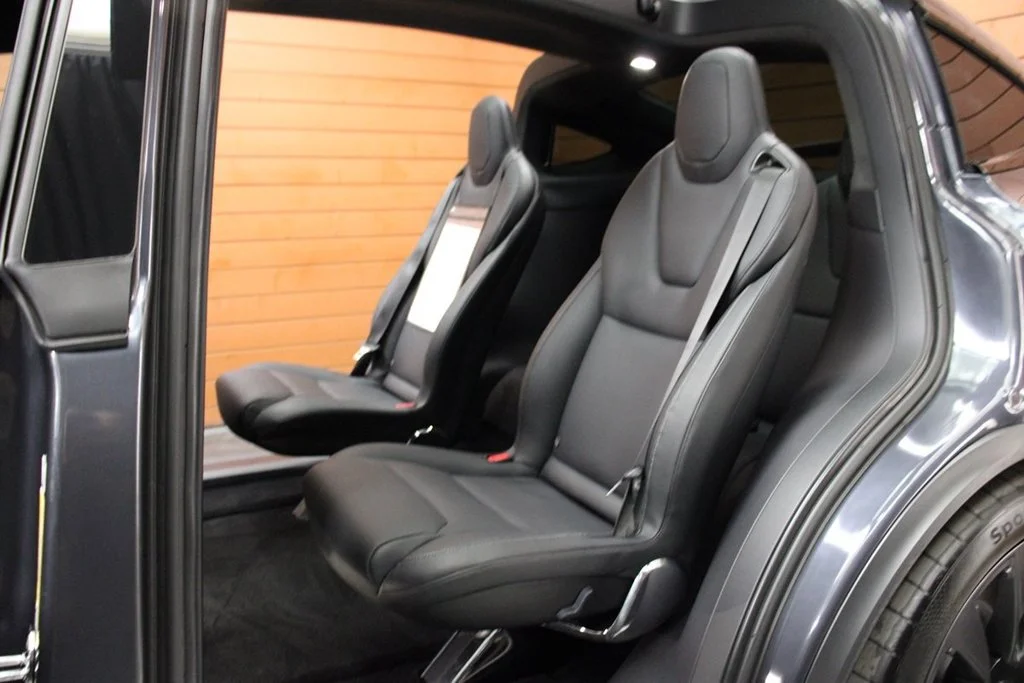 Used 2022 Solid Black Tesla Plaid image 21