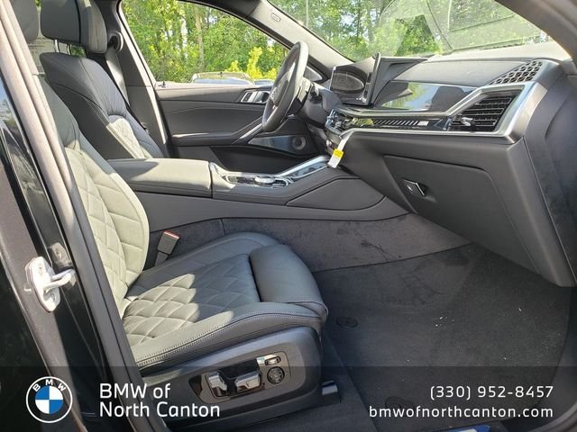 2027 BMW X6 M60i - Photo 20