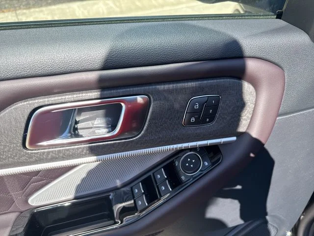 New 2026 Agate Black Metallic Ford Platinum™ image 17