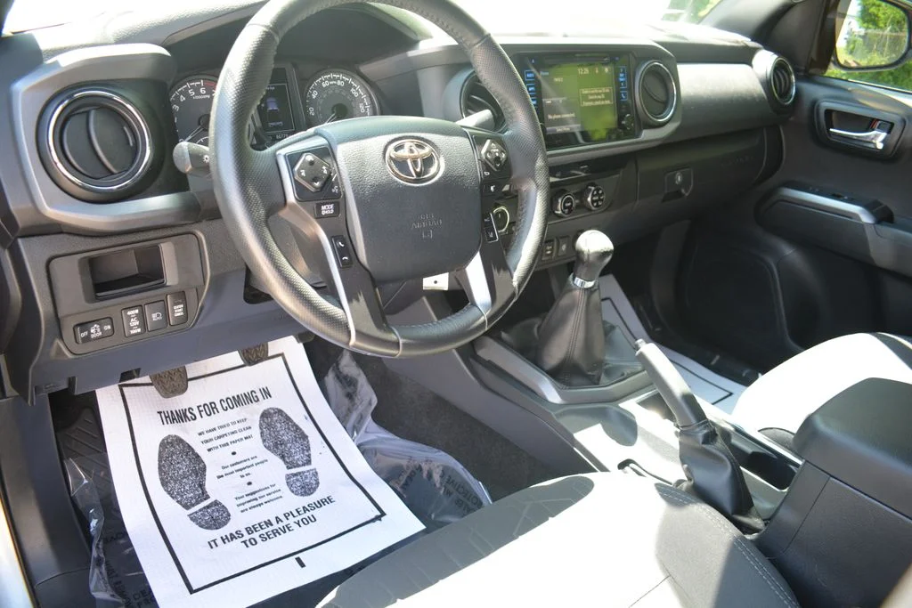 2018 Toyota Tacoma TRD Sport - Photo 10