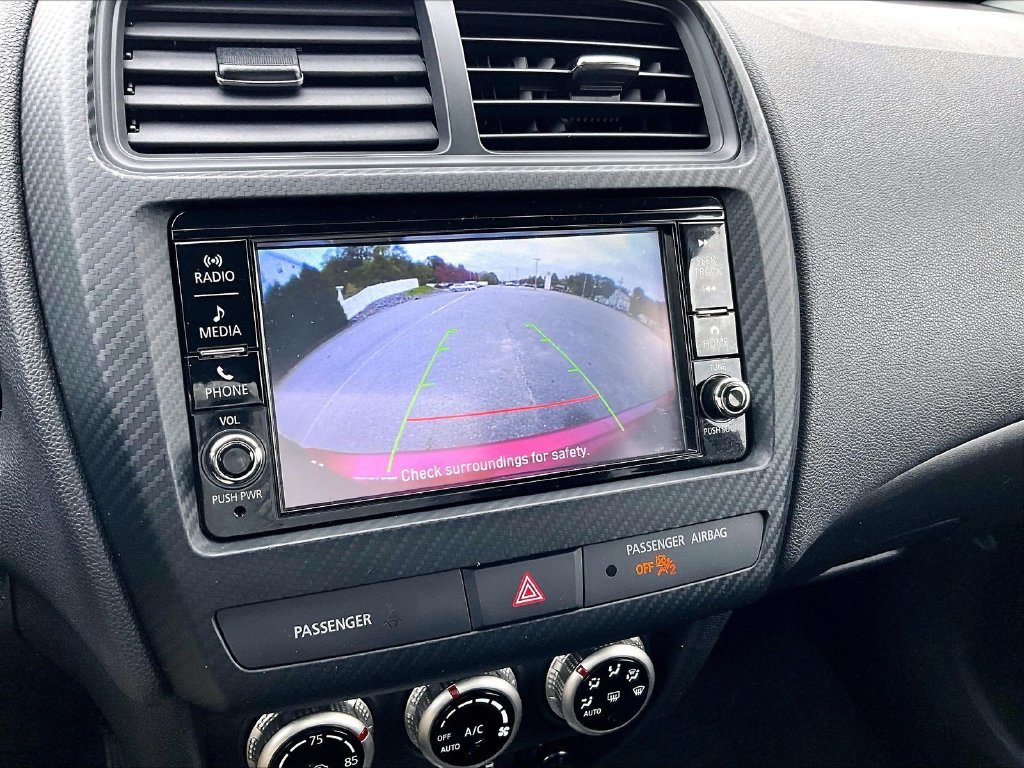 Used 2025 Black Mitsubishi 2.0 ES image 19