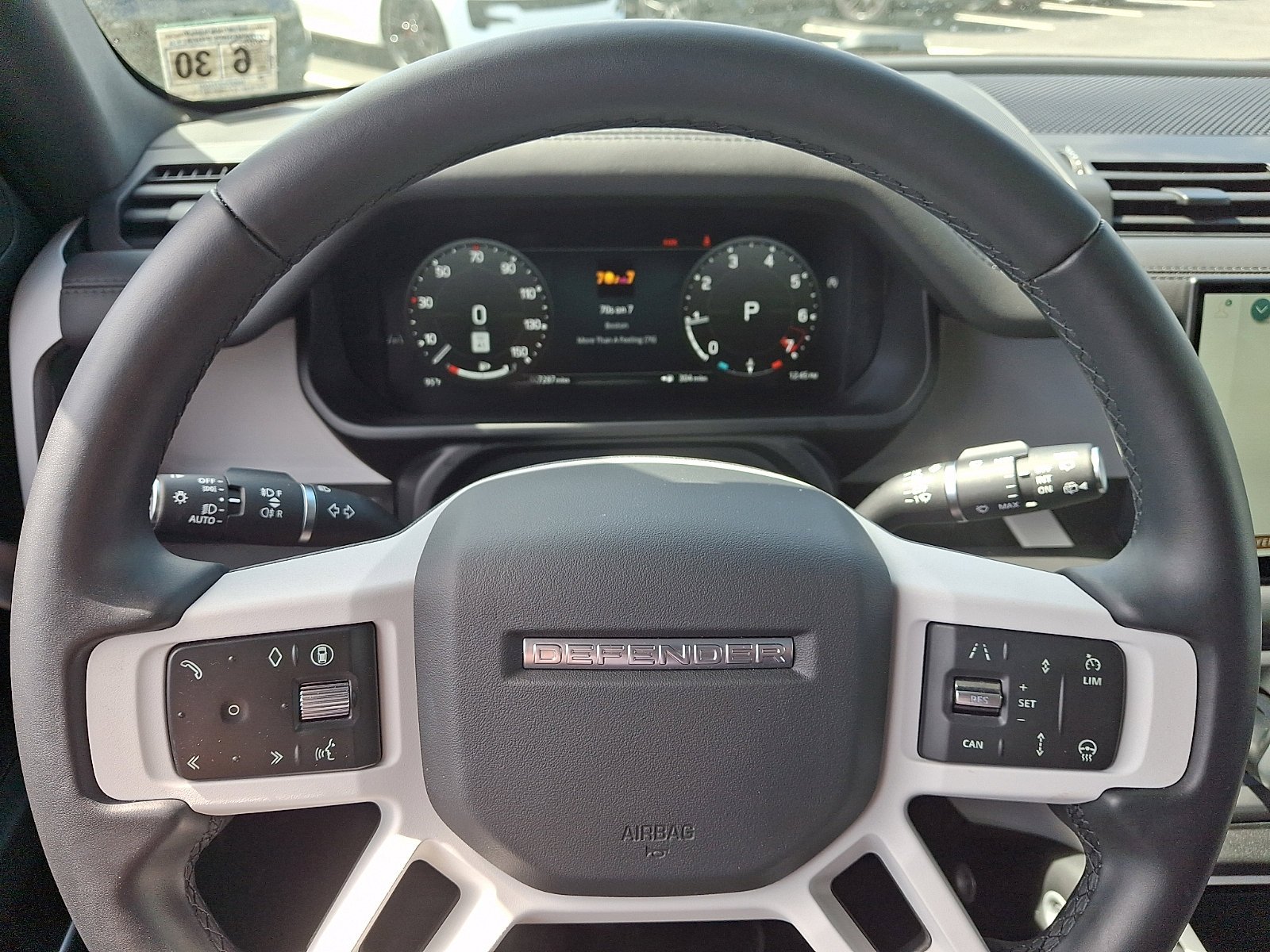 Used 2025 Fuji White   1Aa Land Rover S image 32