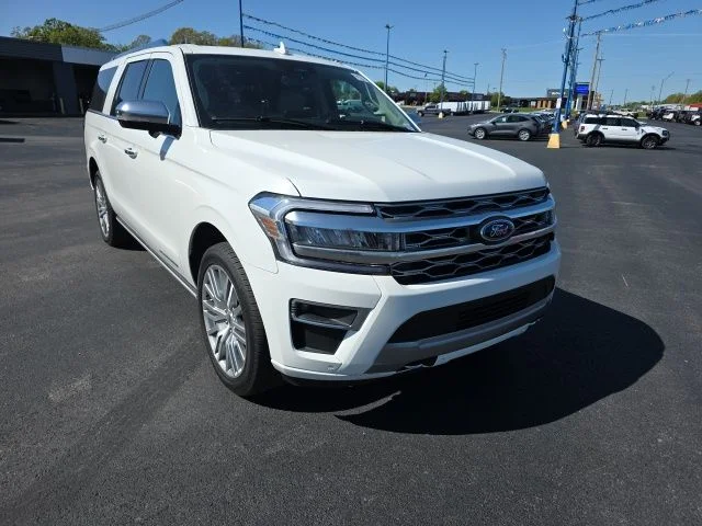 Used 2023 White Metallic Ford Platinum image 18