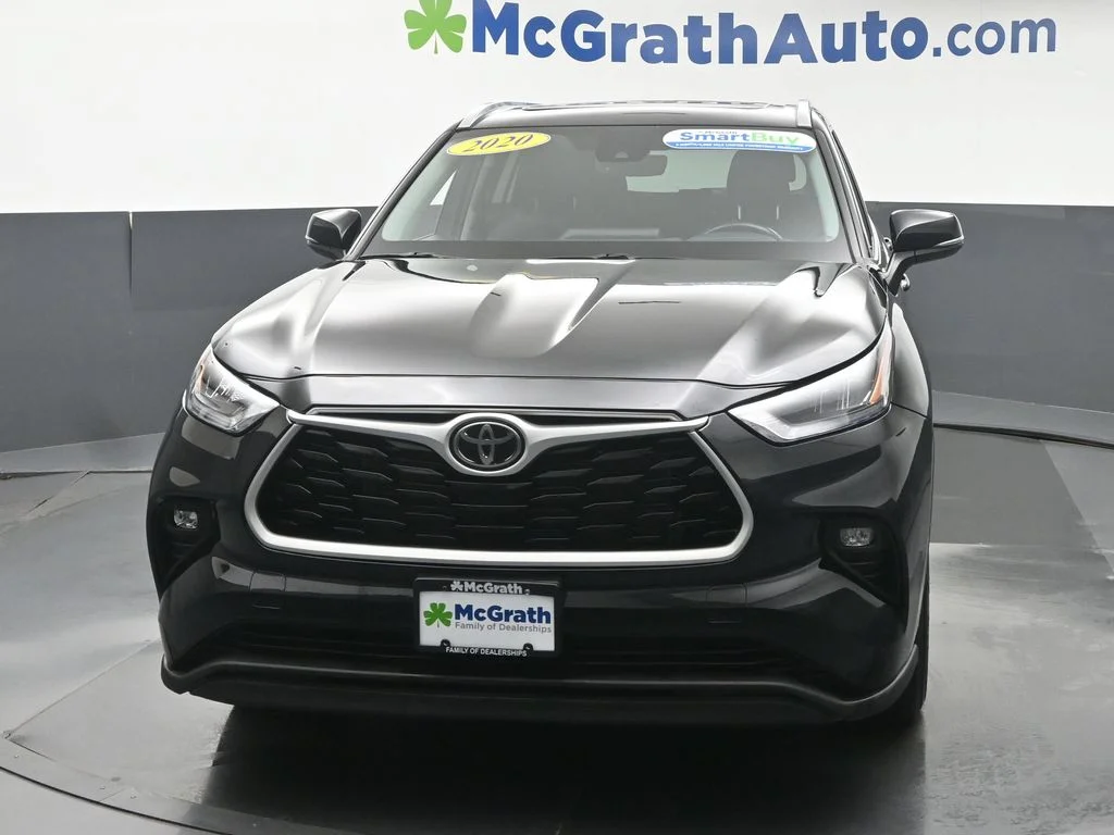 Certified Used 2020 Black Toyota XLE image 6
