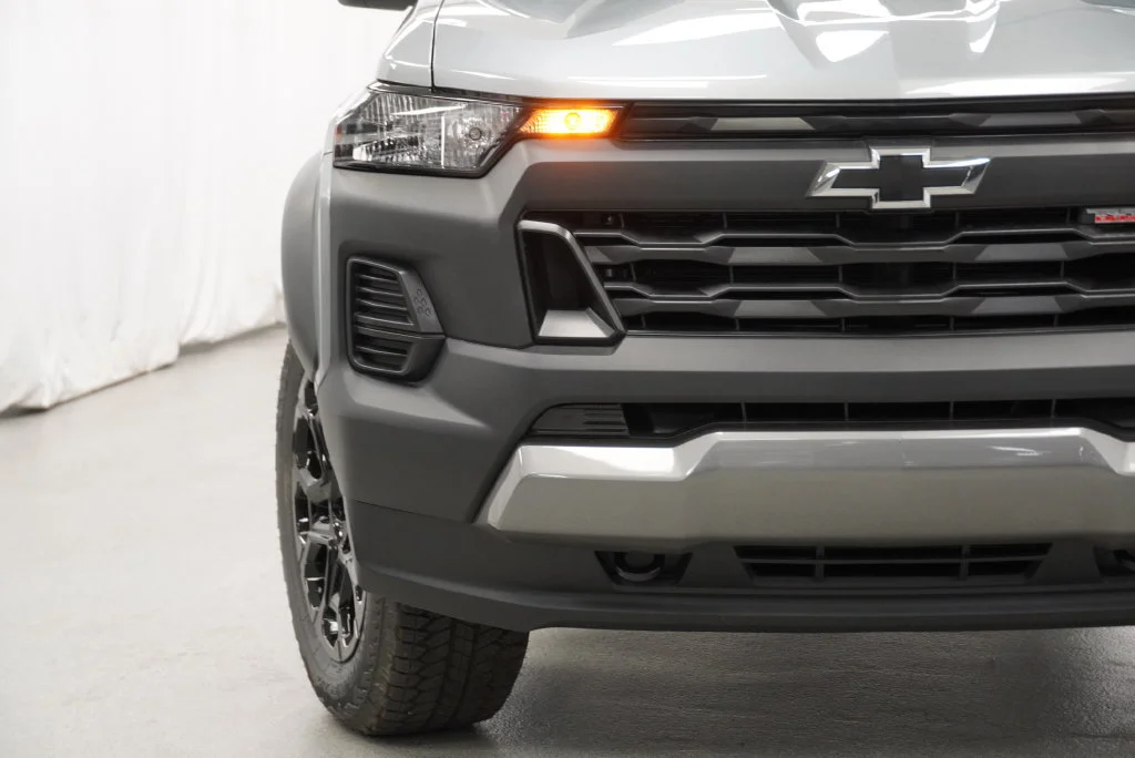 New 2026 Sterling Gray Metallic Chevrolet Trail Boss image 9