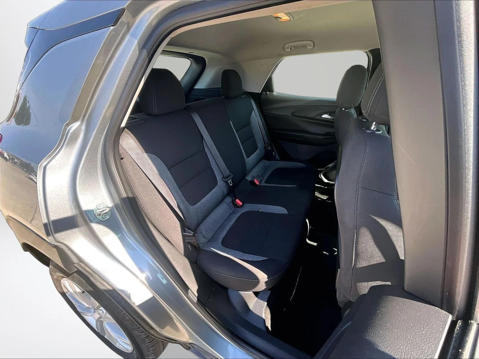 Used 2023 Gray Chevrolet LS image 27