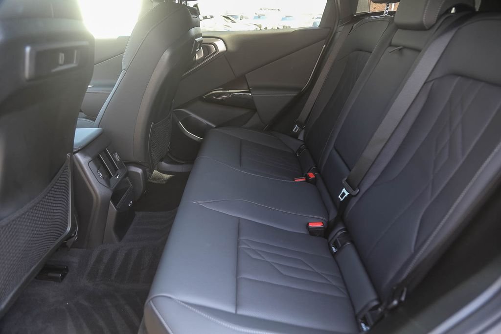 Used 2026 Skyscraper Grey Metallic BMW 30 xDrive image 14