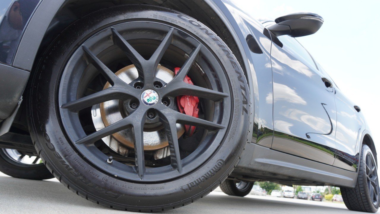 Used 2018 Black Alfa Romeo  image 11