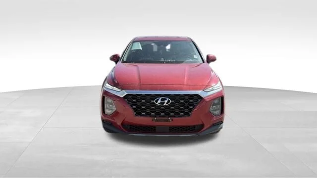 Used 2019 Red Hyundai SE image 2