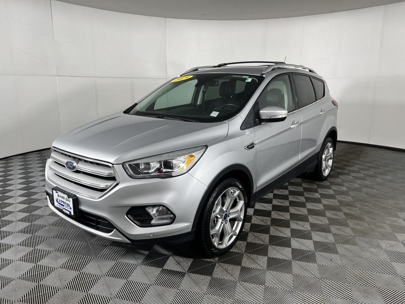 Used 2019 Ingot Silver Ford Titanium image 9