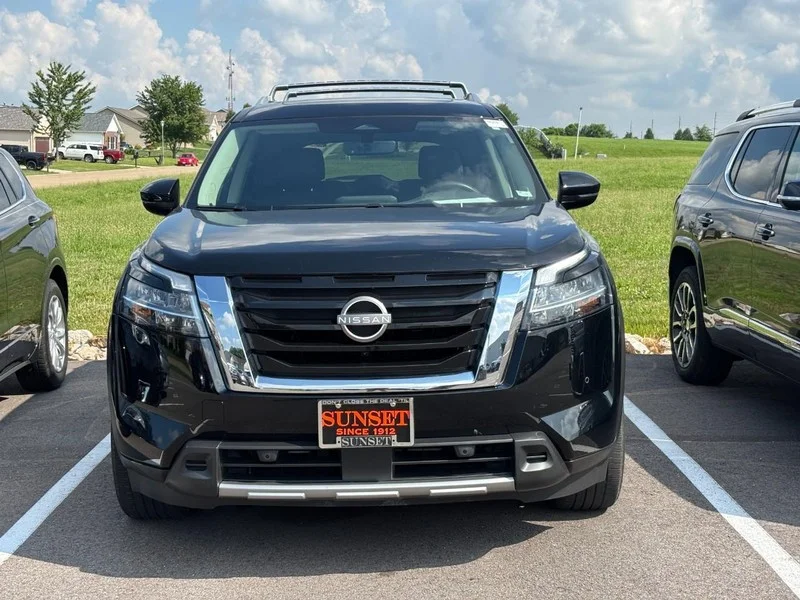 Used 2024 Super Black Nissan SL image 2