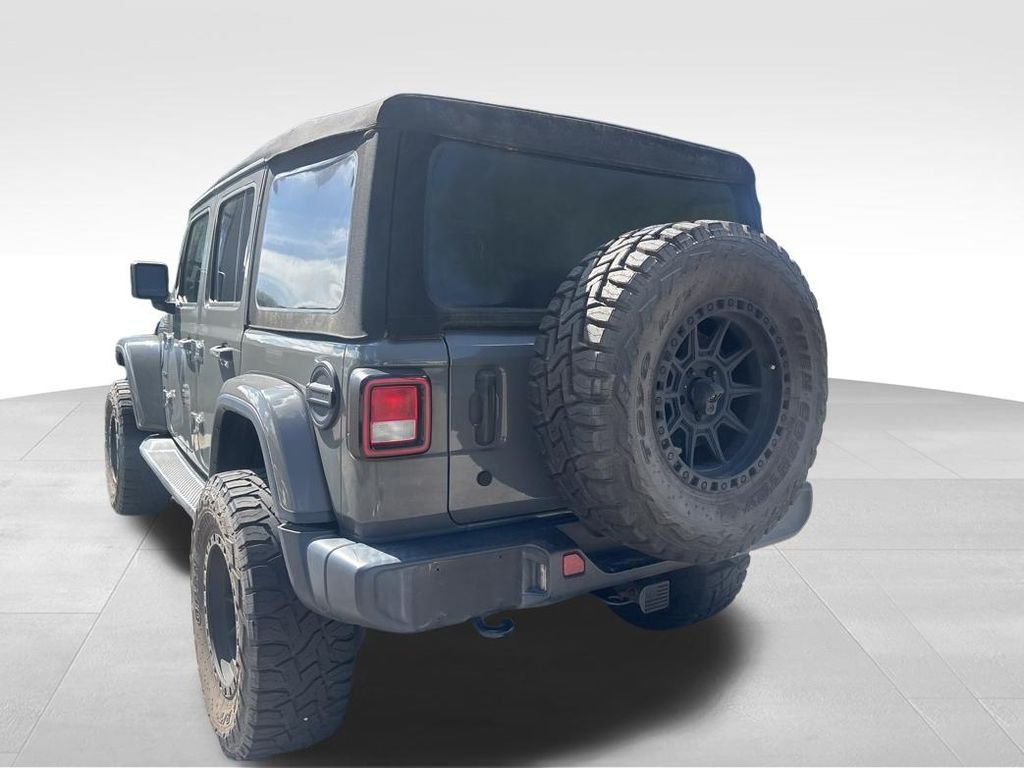 Used 2019 Gray Jeep Unlimited Sahara image 16