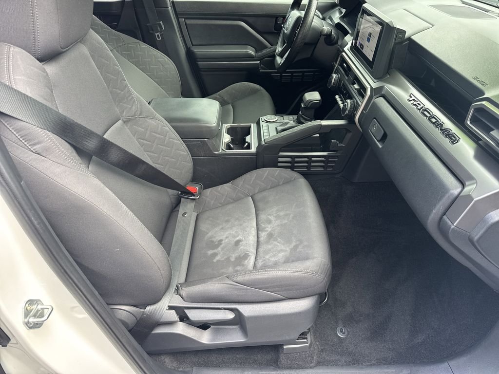 Used 2024 White Toyota SR5 image 13