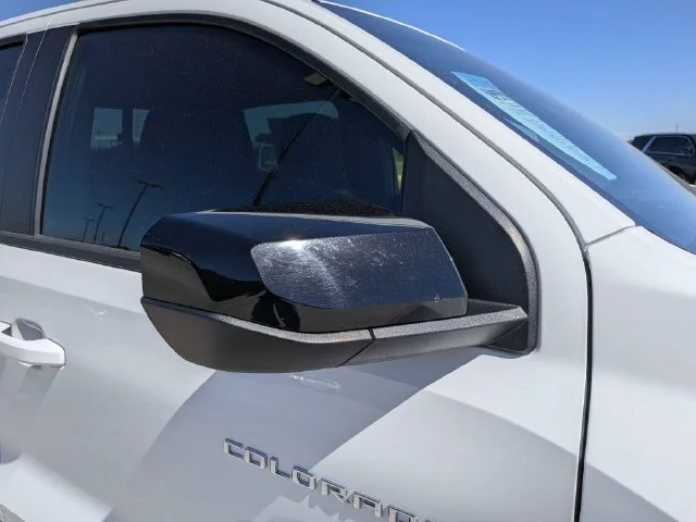 Used 2023 White Chevrolet Z71 image 9